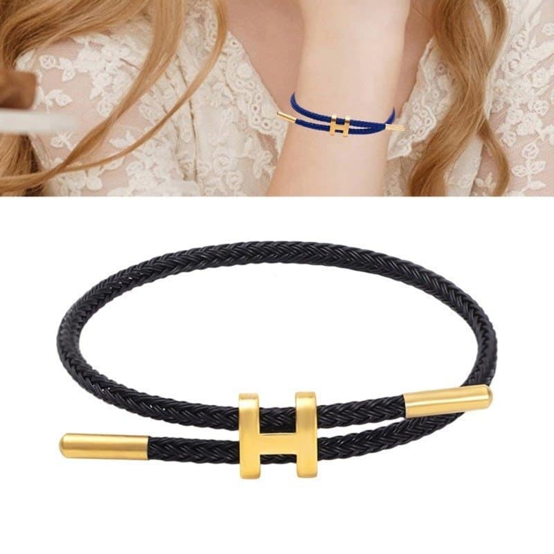 un * Pulseira De Moda Feminina Com Design De Fivela Banhada A Ouro Em Forma De H