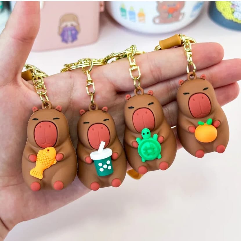 Chaveiros Capivara da Sorte – Coleção Luck Day