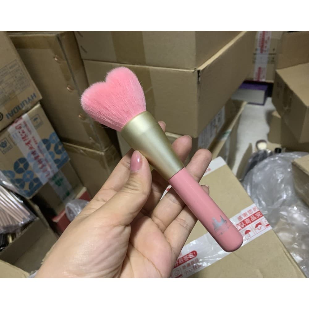 Cangzhou pincel de maquiagem amor coração cabelo Animal escova de pó solto pincel de contorno pincel de maquiagem profis