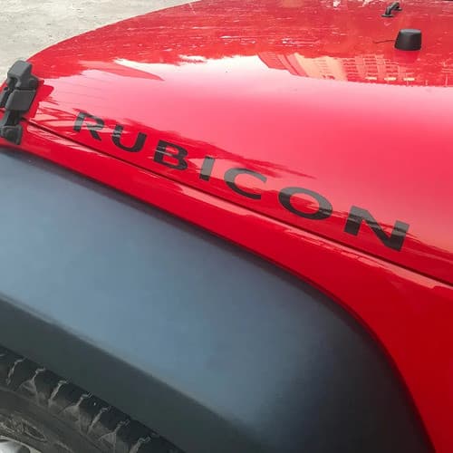 Adesivo Capo Escrita Jeep Wrangler Rubicon  Preto