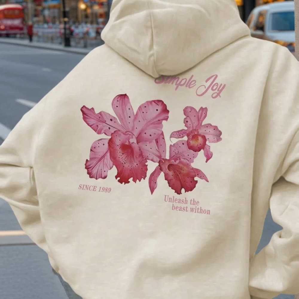 Moletom Feminino Canguru Flanelado com Estampa Flores, Preto de Inverno
