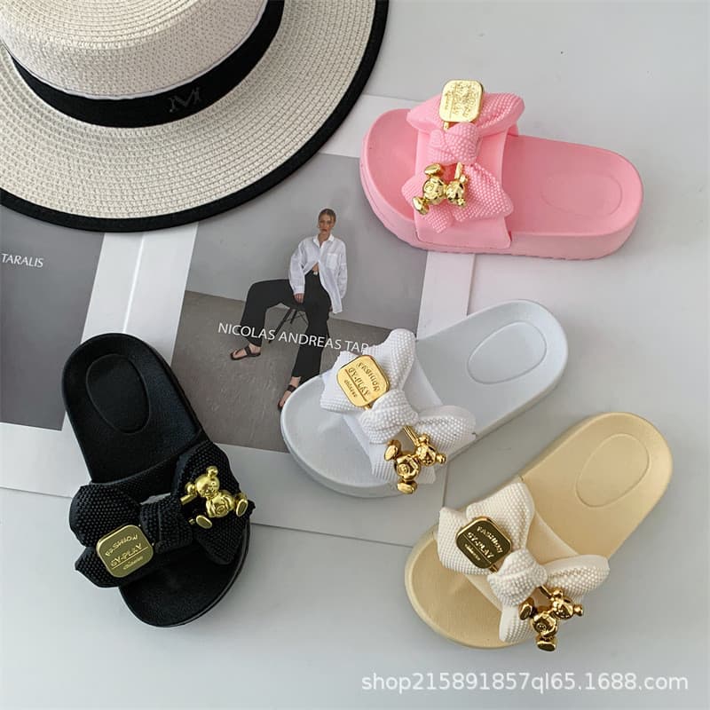 Chinelos antiderrapantes Eva para crianças com sola grossa para casa borboleta urso chinelos de praia