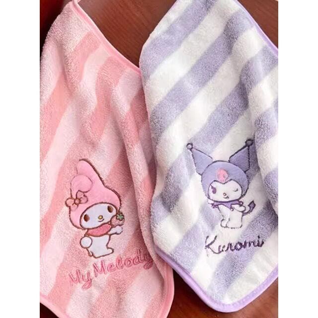 Sanrio pequena toalha quadrada de pelúcia toalha de mão melodia bonito bordado canela cão Kuromi lenço absorvente de sec