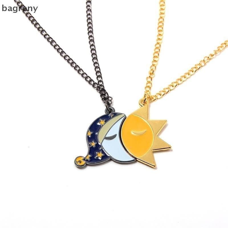 [bagreny] Novo Casal Sol E Lua Emendado Colar De Desenho Animado Metal Esmalte Pingente BR