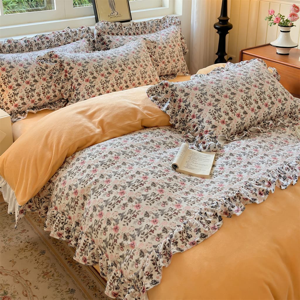 Pequeno Floral leite veludo conjunto de quatro peças borboleta renda estilo bebê veludo conjunto de quatro peças inverno