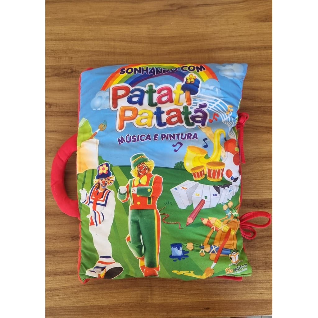 Livro Travesseiro De Pano Do Patati Patatá - Música & Pintura Macio Em Perfeito Estado De Conservação.