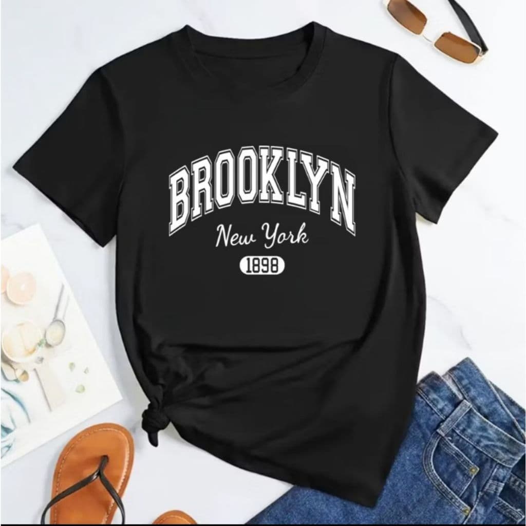 Camiseta Oversized Feminina Usa Brooklyn Athletic Estilo de Rua Larga