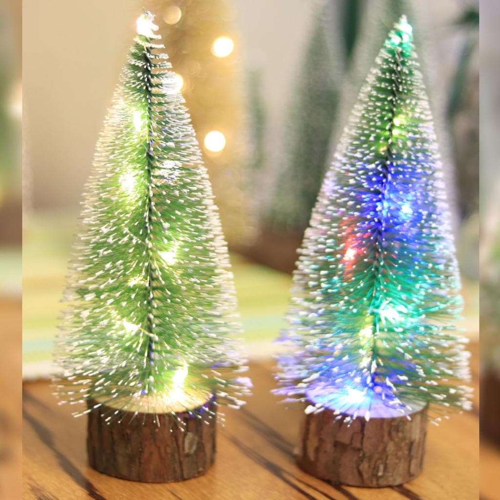 Mini árvore de Natal piscante Cedro branco com luz Decoração de janela de mesa Decoração de Natal