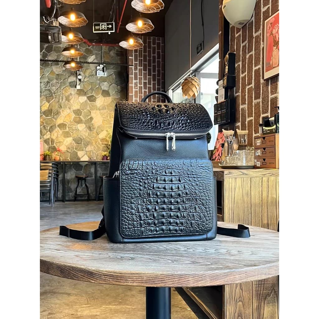 Wolf Road: Couro Genuíno Primeira Camada Couro Crocodilo Padrão Mochila Business Commuter Computador de Grande Capacidad