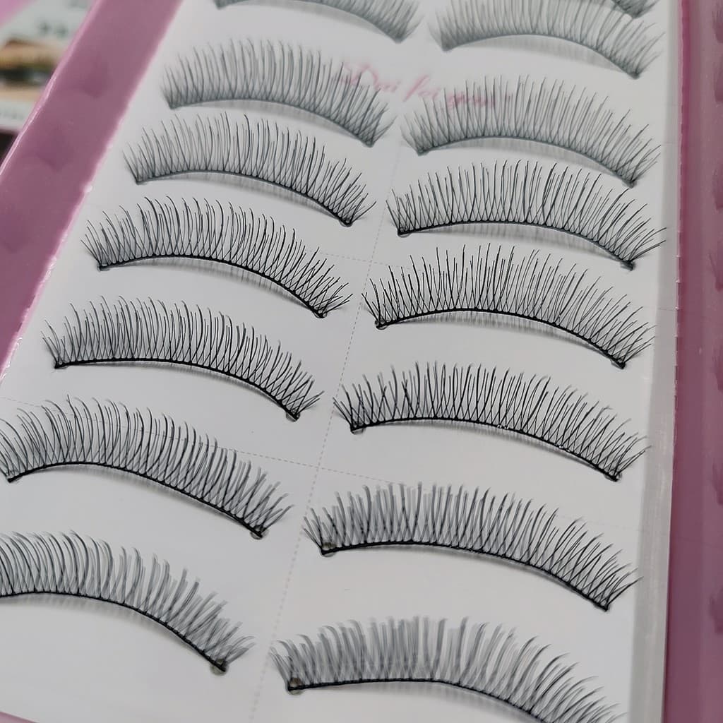 Dife Yan 216 cílios postiços 8-9mm fio de algodão artesanal puro macio Terrier maquiagem Natural artista noiva maquiagem
