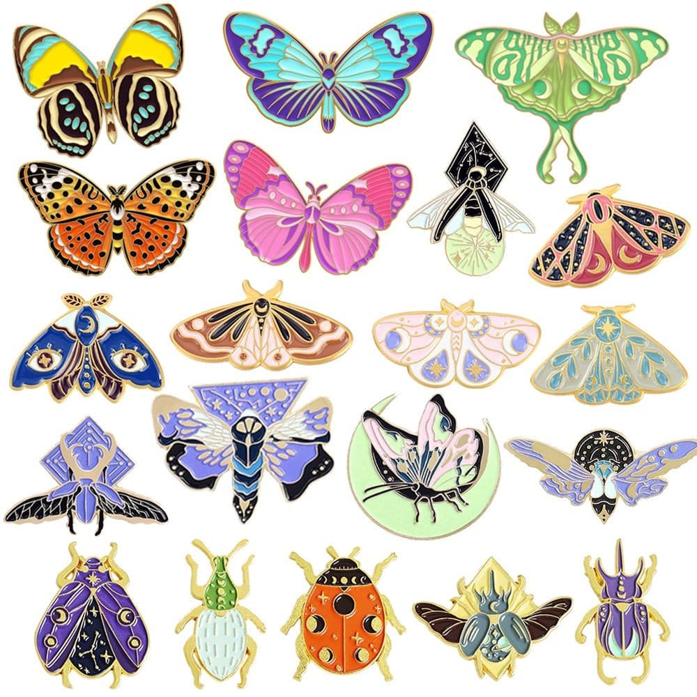 Conjunto De Alfinetes De Borboleta E Traça , Lindos Lapela De Mochila De Natal , Emblemas Estéticos Kawaii , Presente