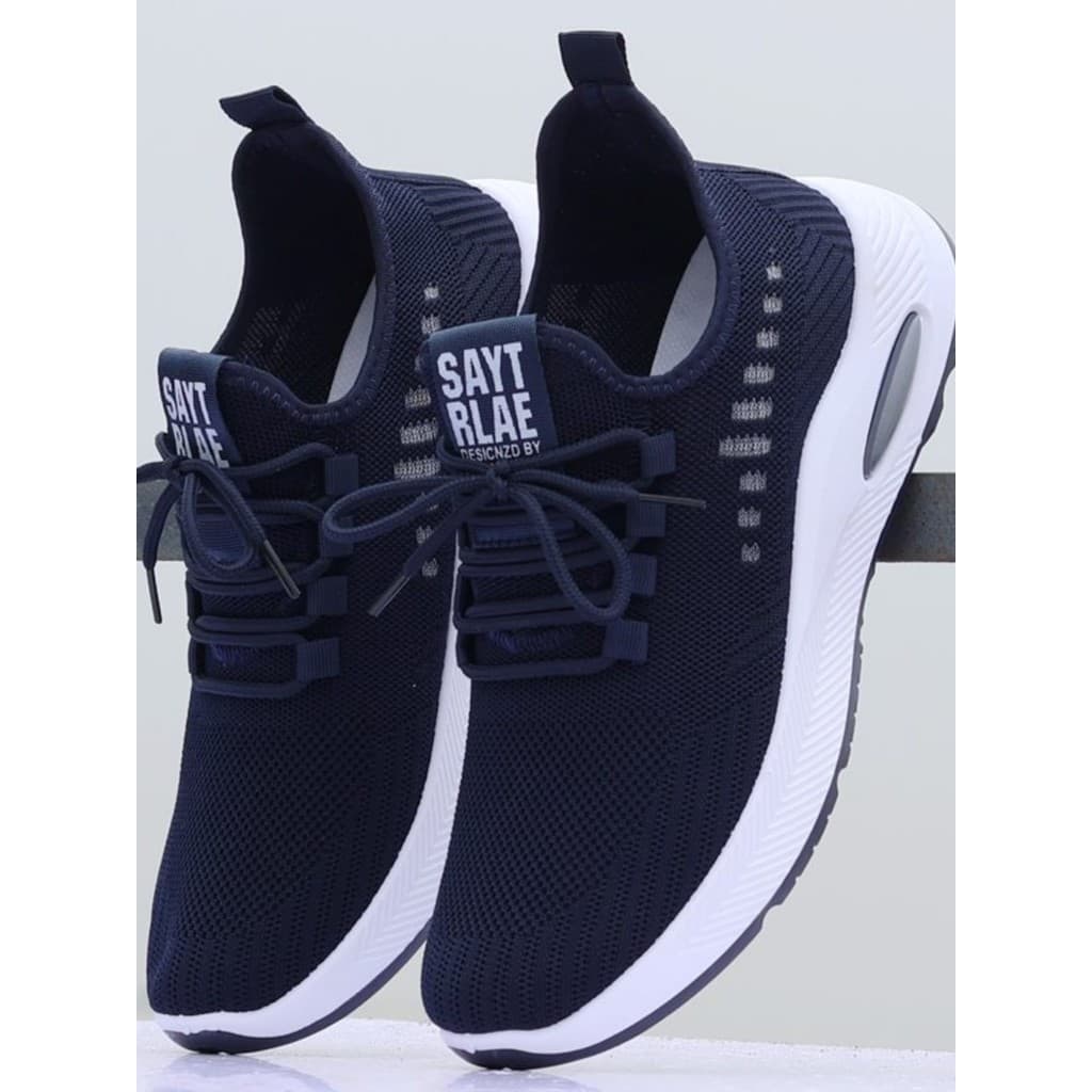 Slip-On sapatos preguiçosos 2024 novo estilo sapatos masculinos de sola macia malha respirável sapatos esportivos casuai