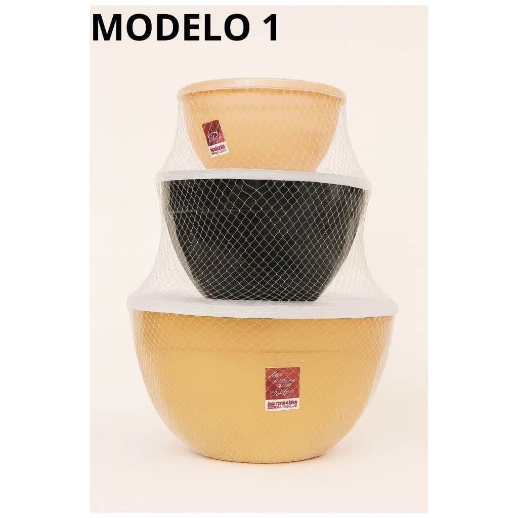 KIT 3 TIGELAS PLÁSTICAS COM TAMPA P-M-G – MULTIUSO (CORES SORTIDAS)