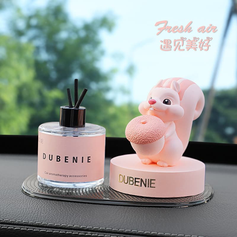 Bonito grande cauda esquilo ornamentos de carro aromaterapia Perfume Console central decoração feminino acessórios inter