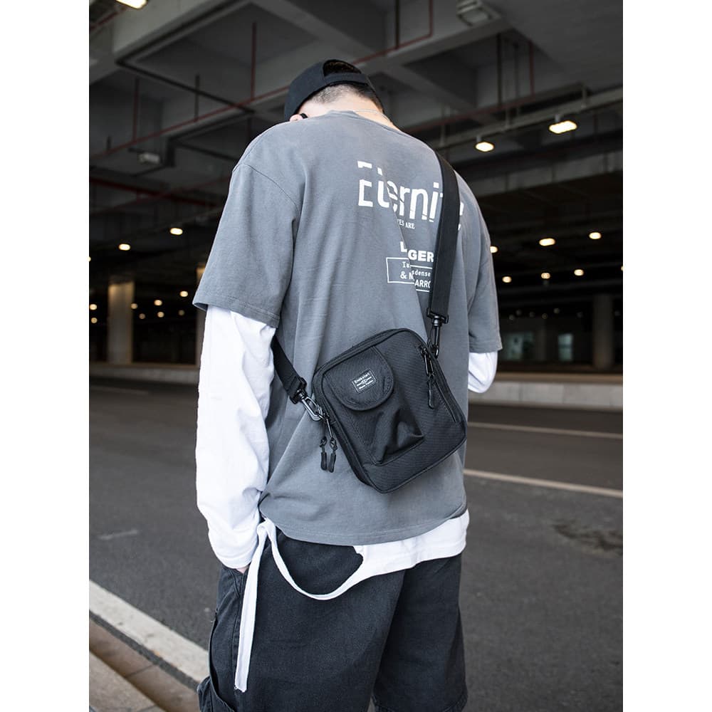 ABOYS Bolsa de Ombro Masculina Simples 2025 Novo Estilo Casual Portátil Bolsa Mensageiro Commuter Trendy Sports Tooling