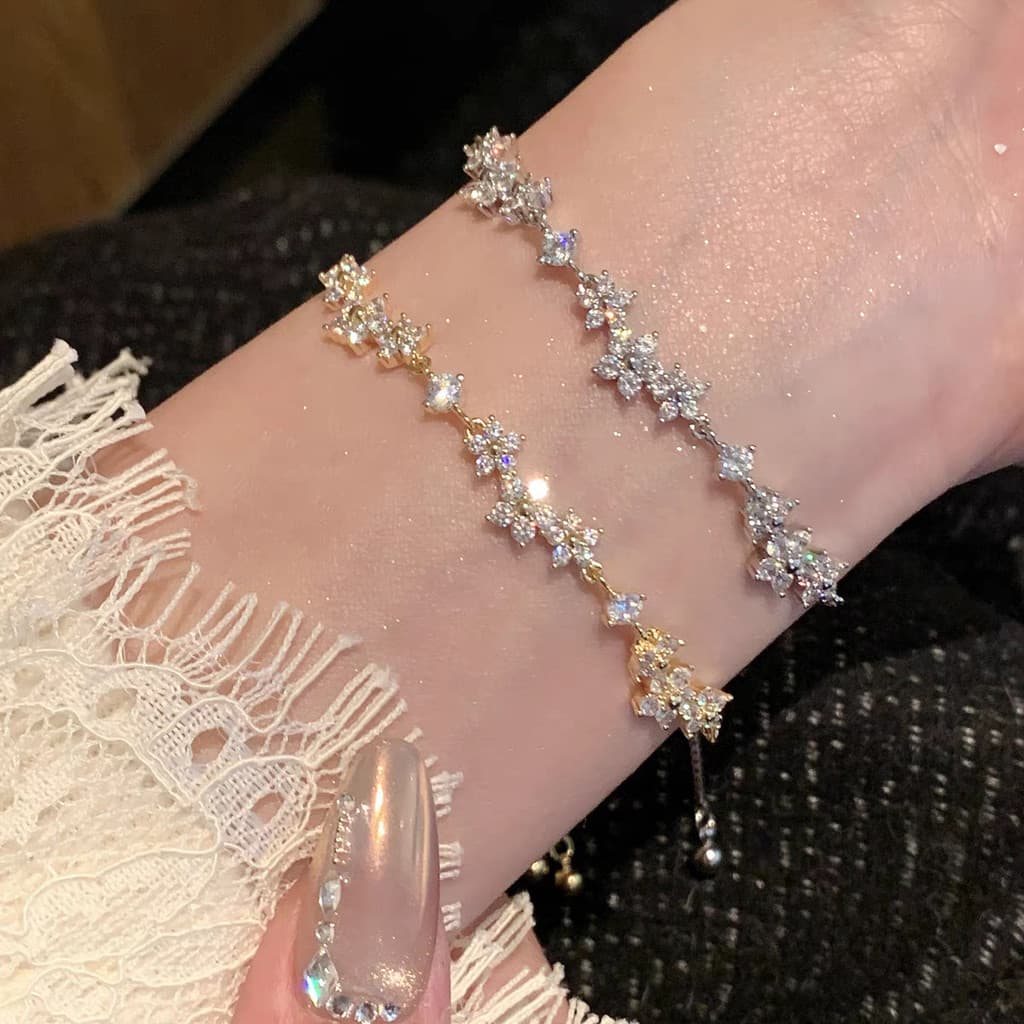 Pulseira retrátil de zircônia com pequenas flores brilhantes para mulheres, flor de cerejeira com diamantes, acessório d