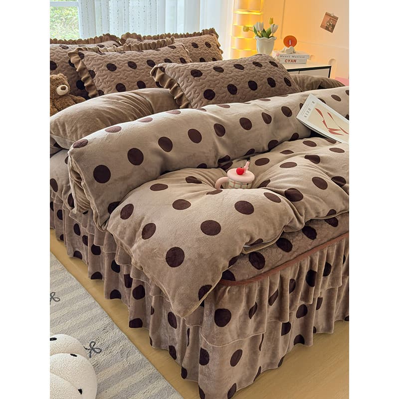 Conjunto de quatro peças de lã de leite colcha cama saia estilo inverno engrossado flanela Coral velo colcha capa de cam