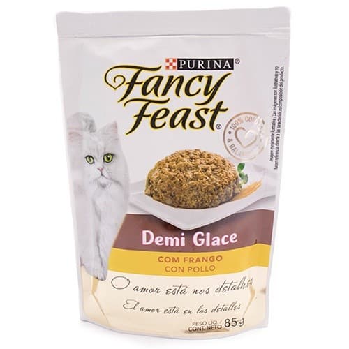 Ração Úmida Fancy Feast Sachê Goulash para Gatos Adultos sabor Atum 85g
