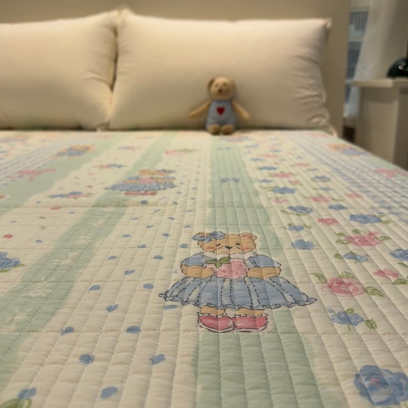 Pastoral Garden Little Bear Classe A Capa de cama acolchoada de algodão puro de peça única de algodão antiderrapante Len