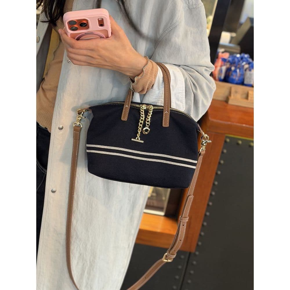 Bolsa listrada feminina 2026 primavera novo estilo Denim bolsa de ombro leve Cross-body saco de grande capacidade na mod