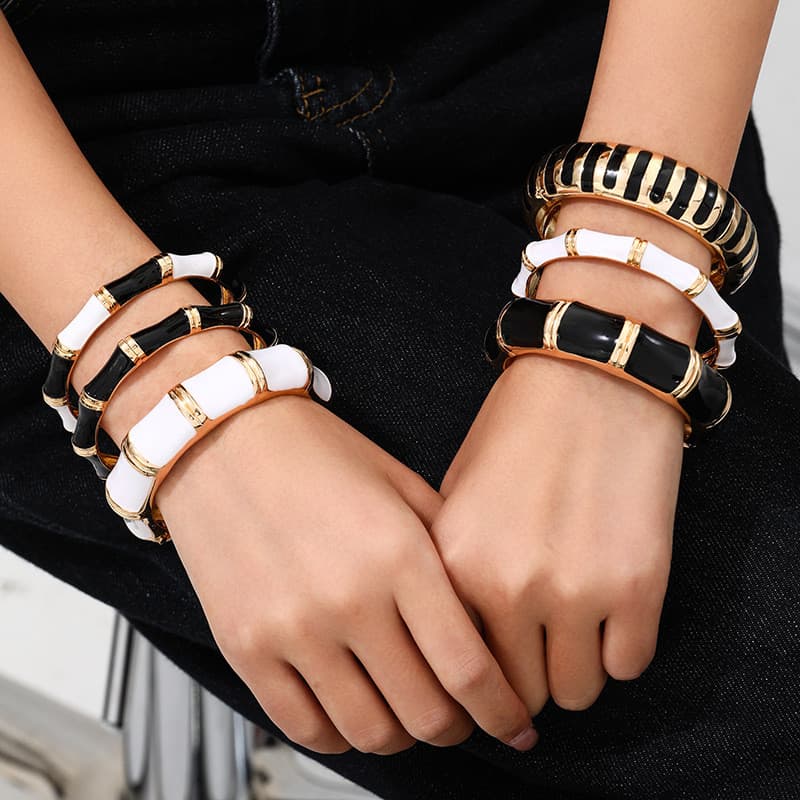 Moda única esmalte óleo gotejamento preto branco pulseira combinação conjunto Ins estilo liga férias estilo pulseira