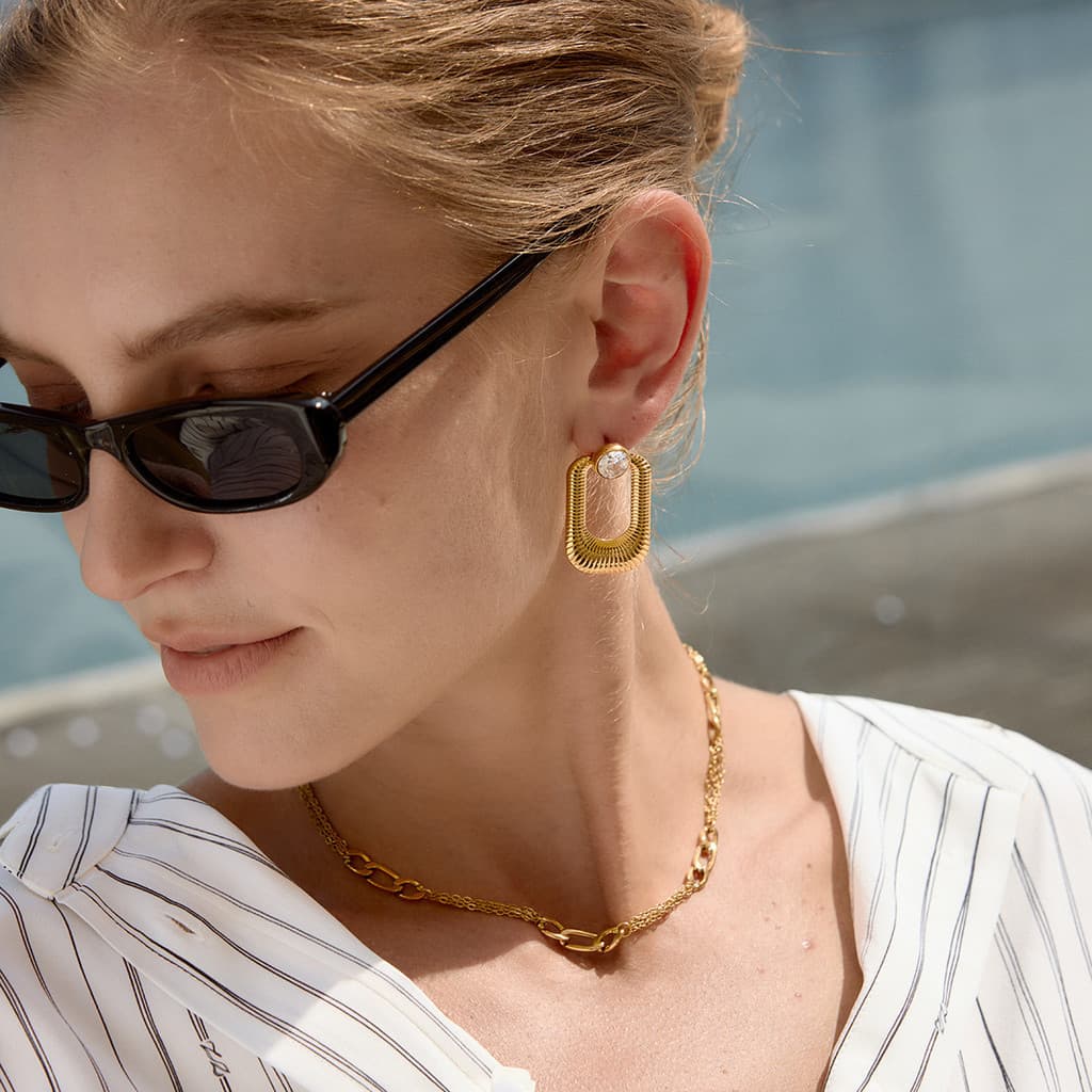 Colar feminino ouro prata cor combinando aço inoxidável banhado a ouro 18K não desbotado corrente de clavícula empilháve