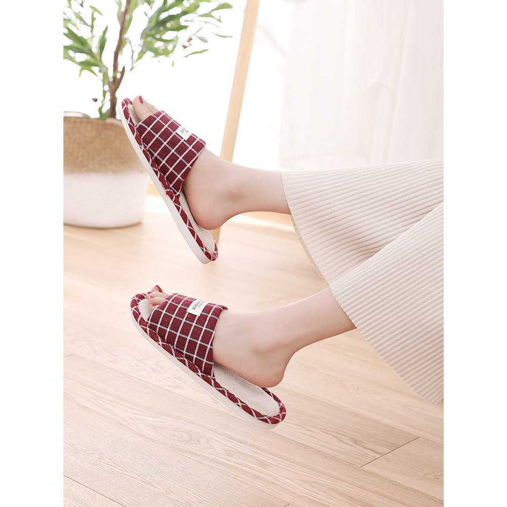 Simples pés femininos pés gordos tamanho Extra grande verão chinelos femininos linho casa interior antiderrapante piso q