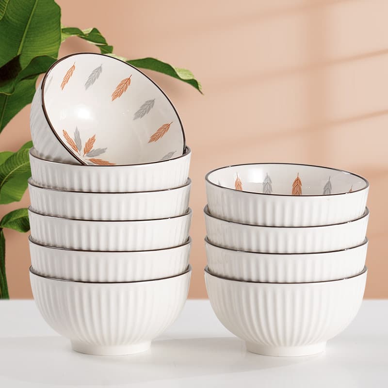 Tigelas de arroz de cerâmica prato tigelas domésticas 2026 novo estilo especial bonito Underglaze cor talheres prato con