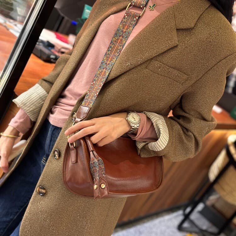 Alça de ombro larga pequena bolsa feminina 2025 novo estilo couro genuíno bolsa feminina All-Match bolsa de ombro 2025 g