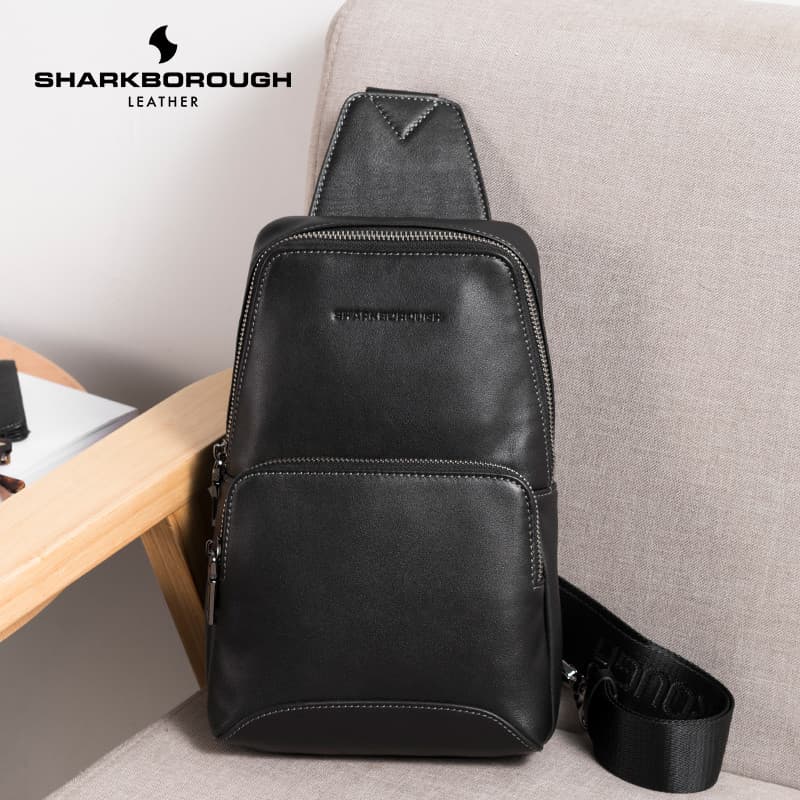 Bolsa de peito masculina de couro genuíno de grande capacidade bolsa de peito masculina bolsa mensageiro de ombro moda C