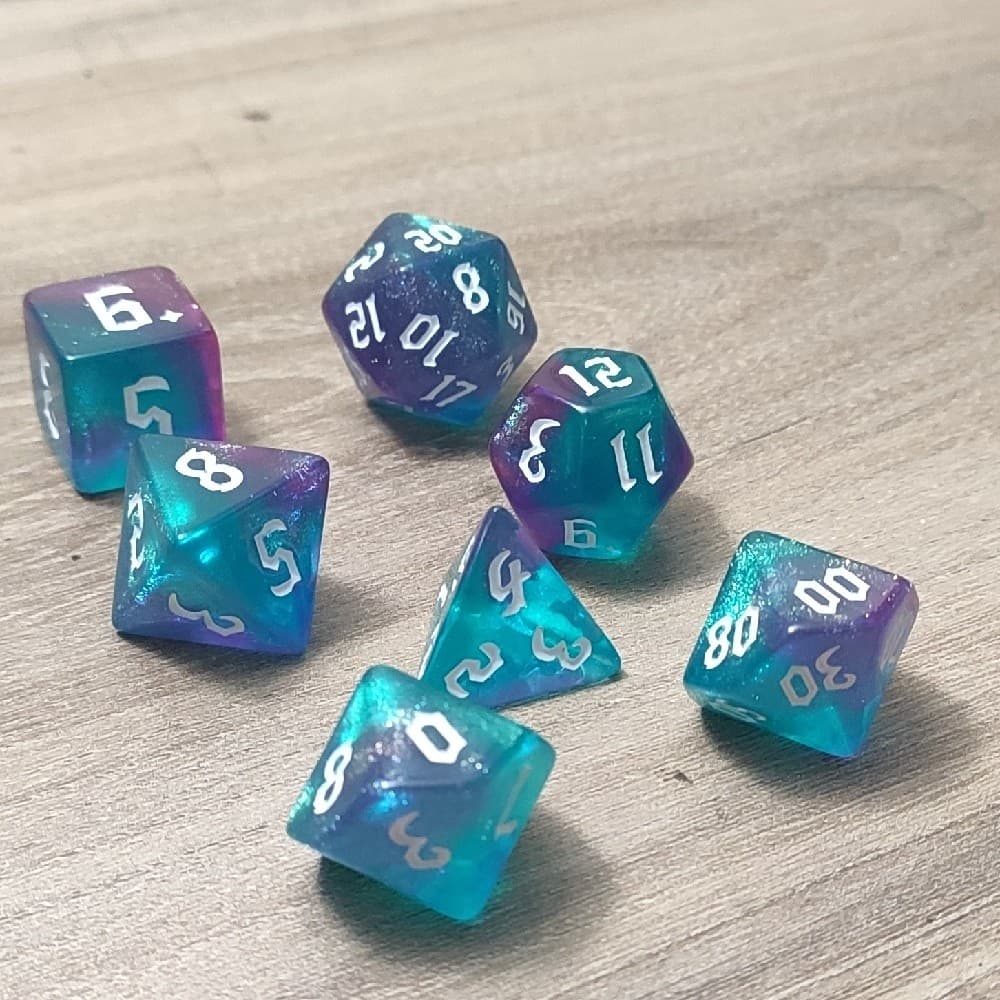 KIT 7 DADOS RPG DE MESA PAPEL CIANO ROXO TRANSLUCIDO D4 D6 D8 D10 D12 D20 D100 D% COMPATIVEL D&D TORMENTA
