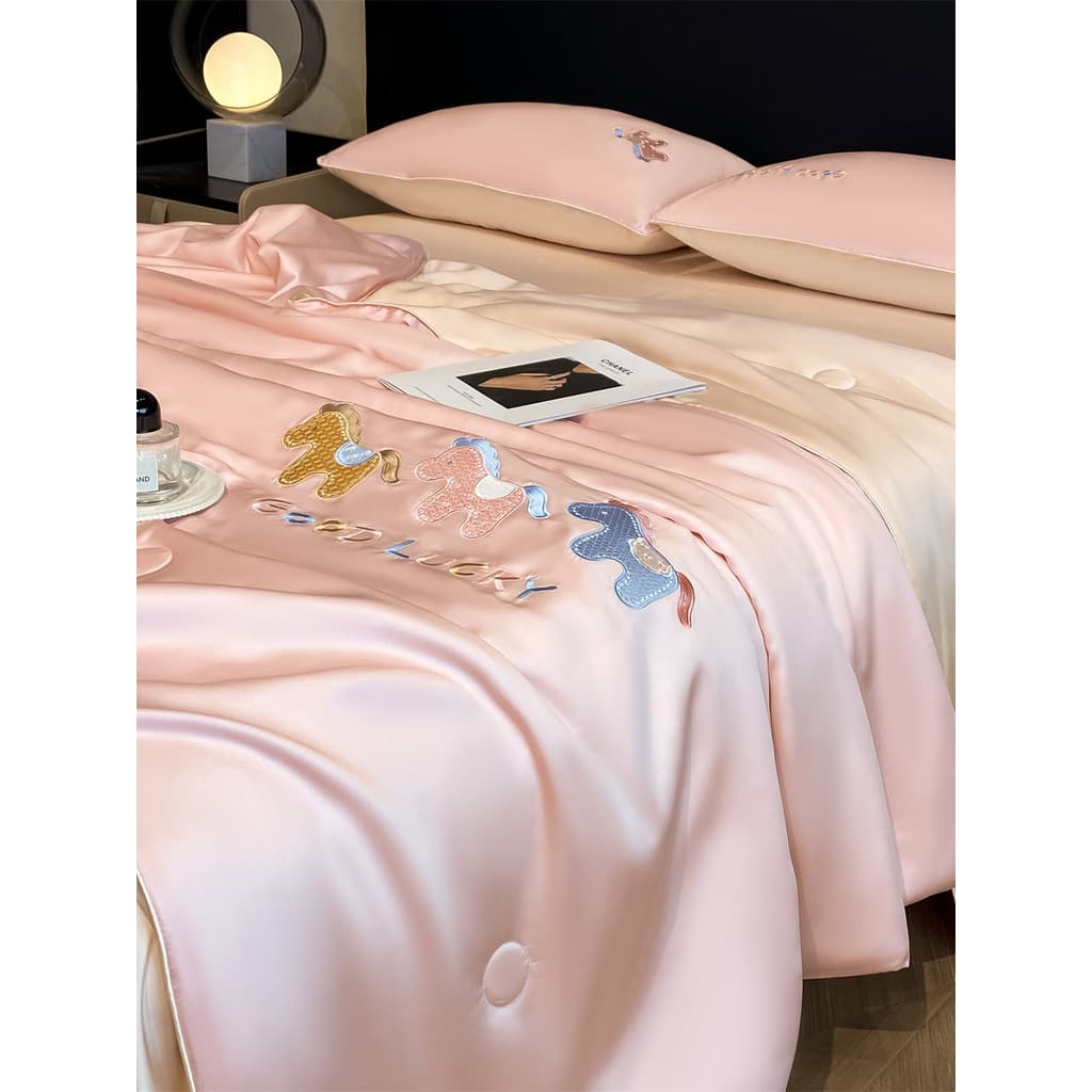 Langsha Summer Cool Feeling Ice Silk Summer Quilt Summer Cool Quilt Conjunto de quatro peças 2026 Novo estilo lavável à