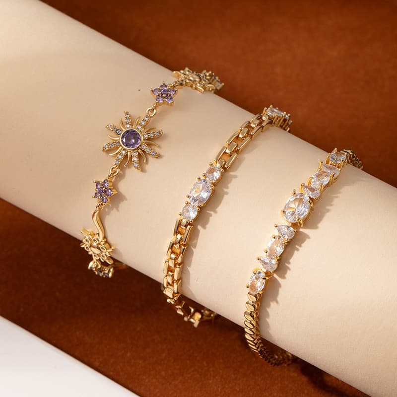 Pulseira de design geométrico requintado, incrustada com pedras preciosas de camélia rosa, banhada a ouro, joia com pedr