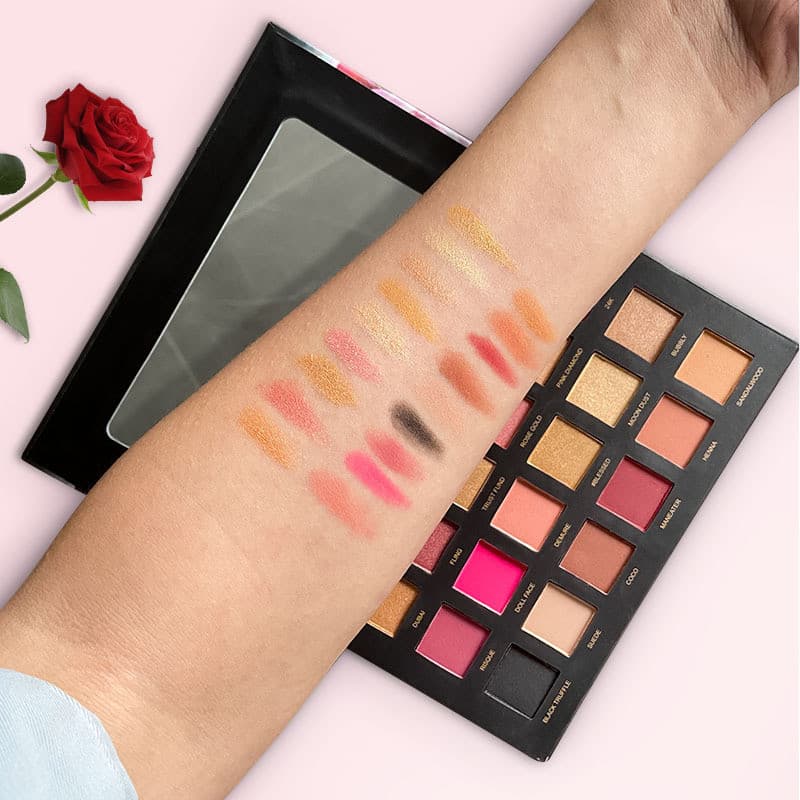 Conjunto de sombras coloridas, estoque pronto, paleta de sombras foscas monocromáticas, estúdio de maquiagem, artista