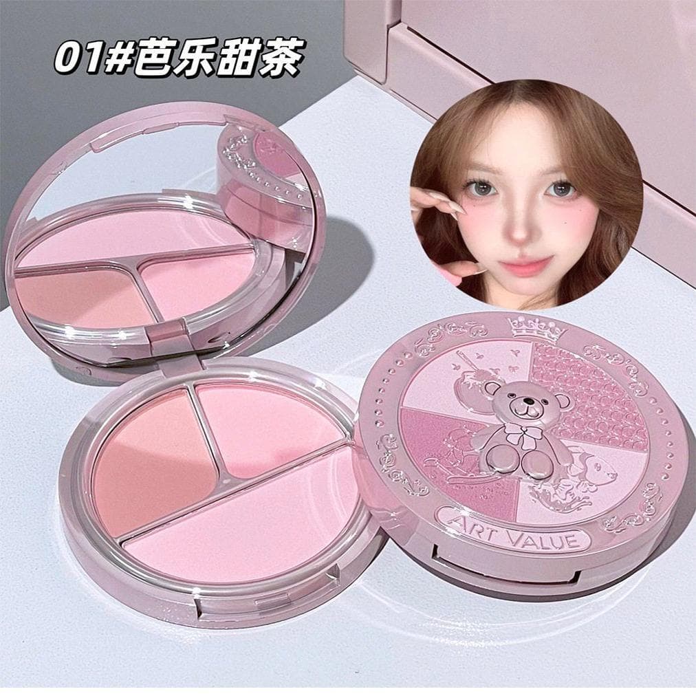 Joint Bear Knight Tricolor Blush Baixa Saturação Expansão Encolher Cor Leite em Pó Rosto Simples Bonito Puro Desejo Roug