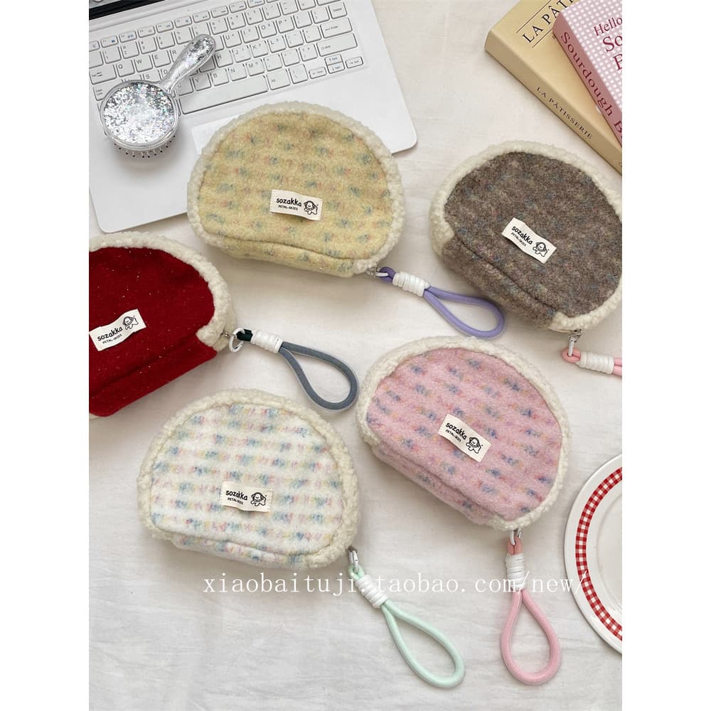 Pequeno coelho branco mesa de pelúcia costura concha saco feminino cosméticos embreagem Outing viagem saco cosmético bon