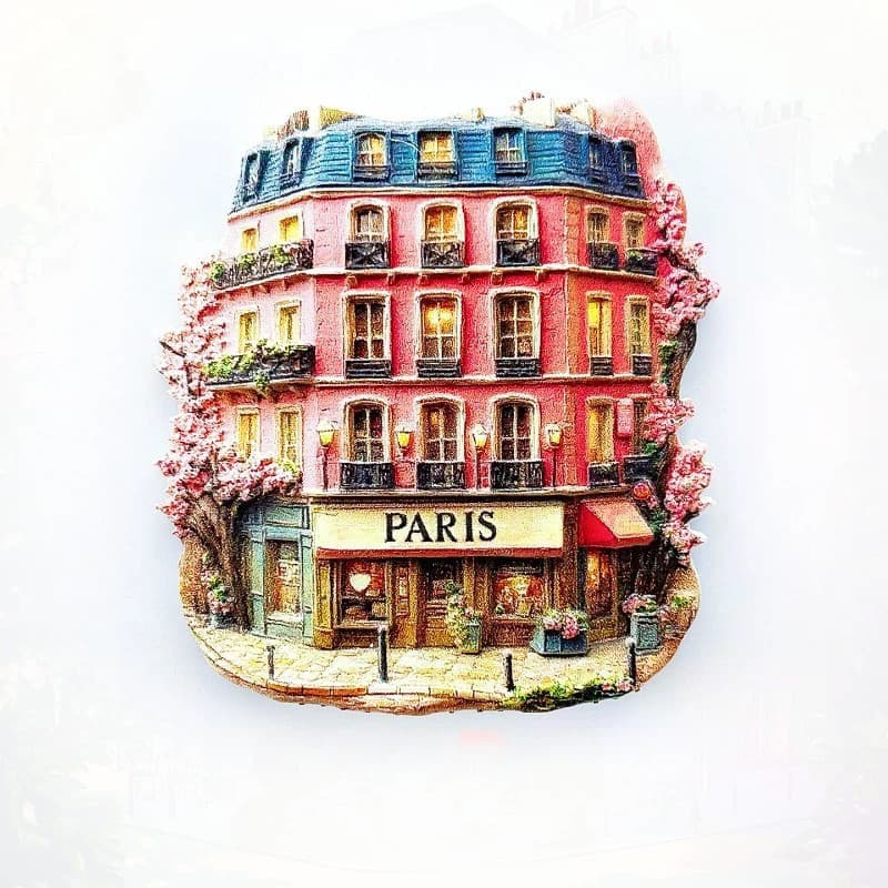 Ímã de Geladeira: Normandia-França - Charmosa Casa Rosa 3D e Flores de Cerejeira, Souvenir Único de Viagem na Primavera,