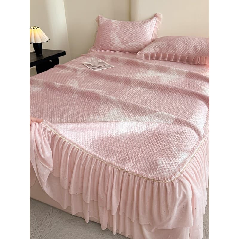 Langsha 2026 Novo estilo sensação legal ervilhas de seda gelo tapete legal conjunto de três peças saia de cama estilo ve