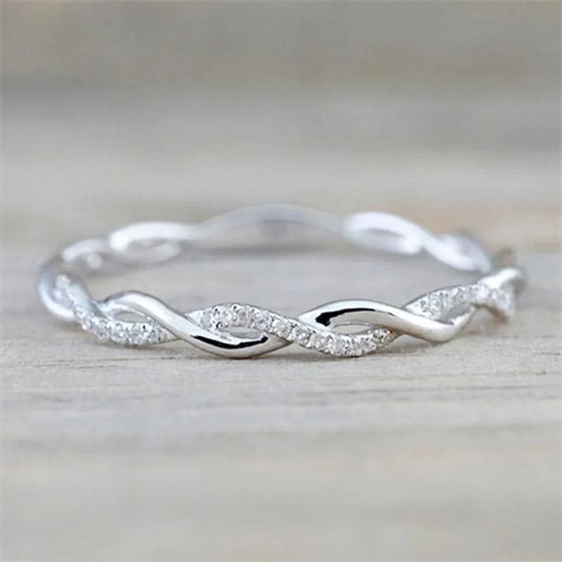 Anel feminino clássico e elegante em prata esterlina 925, incrustado com deslumbrantes pedras de zircônia cúbica, dispon