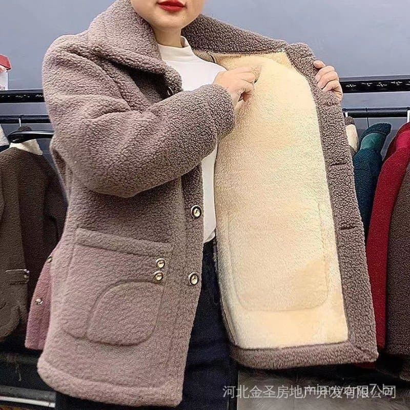 2026 Winter Hot Women's Jacket: Thick and Warm Plush Jacket.