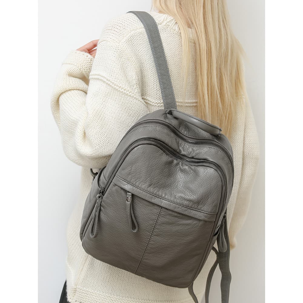Mochila feminina novo estilo moda feminina High-End couro macio grande capacidade leve meninas passeio viagem pequena mo