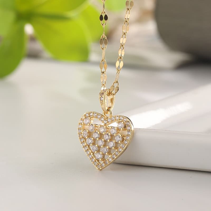 Colar feminino de ouro 18K com pingente em forma de coração, liga de titânio Unf 3TRO