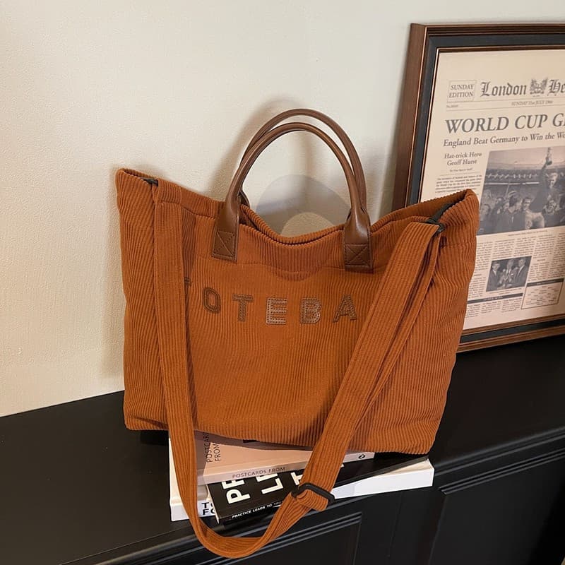 Carta bordado veludo saco feminino 2026 novo estilo cruz-corpo grande capacidade sacola portátil Commuter bolsa de ombro