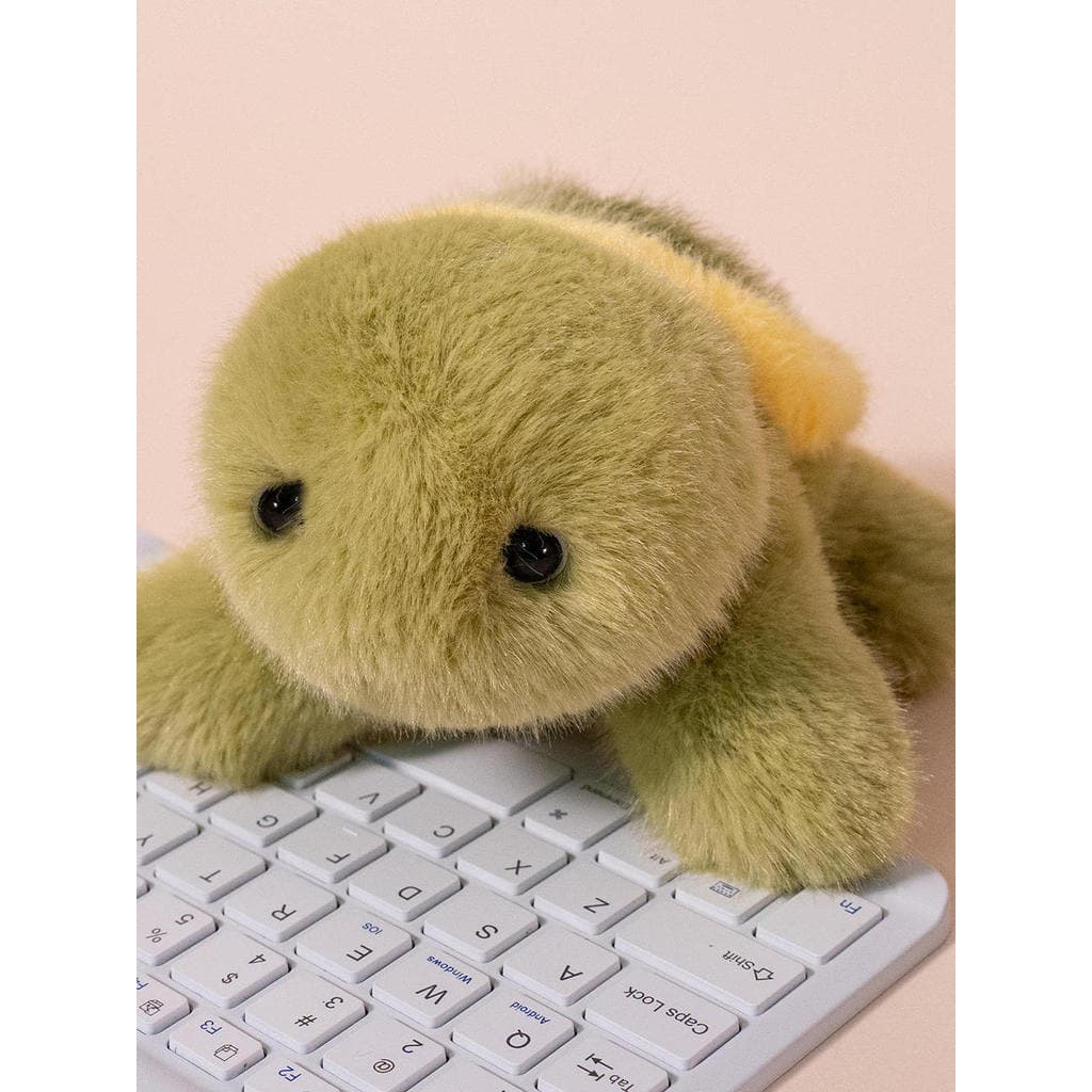 Bonito deitado plana pequena tartaruga descompressão reconfortante boneca brinquedo de pelúcia mesa Labrador com criança