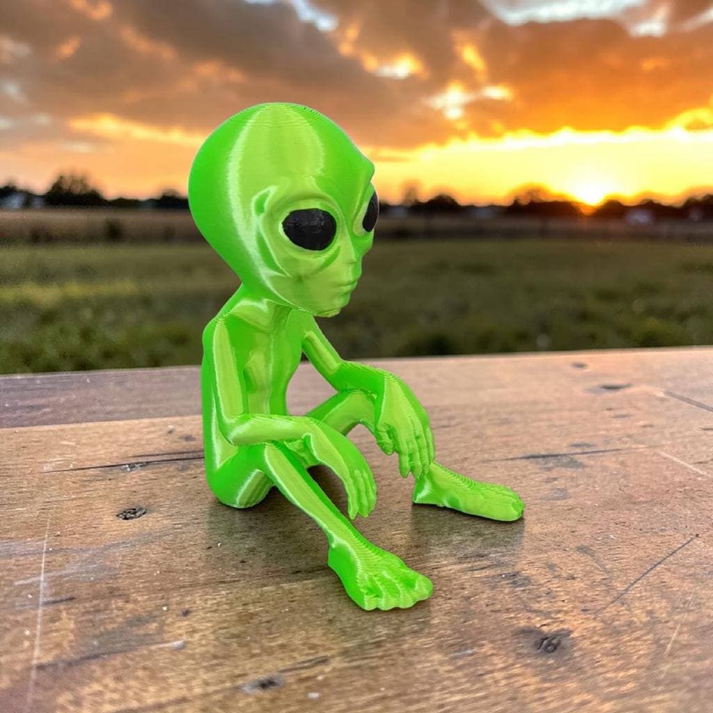 Boneco Alien Et Alienígena Decoração Brinquedo Enfeite Extraterrestre 6,5 cm Altura Verde Neon