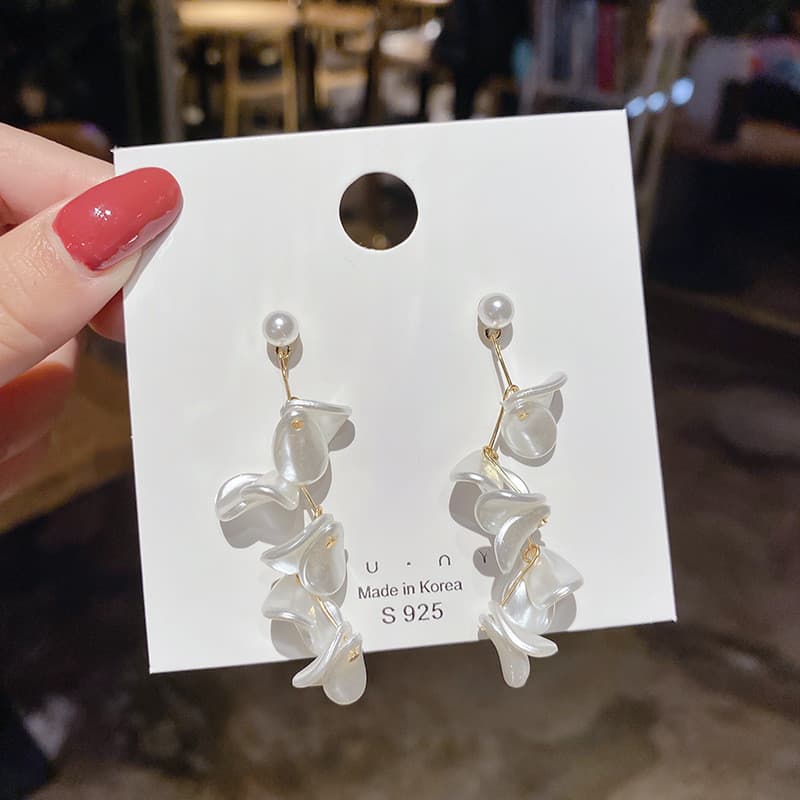 Brincos de pérola com peça de flor branca, brincos exclusivos exagerados, brincos elegantes para mulheres, festa diária,