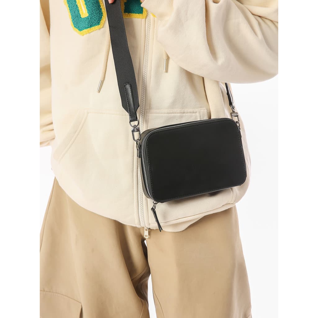 Estilo minimalista preto pequeno quadrado saco do mensageiro masculino na moda All-Match Commuter bolsa de ombro meninos