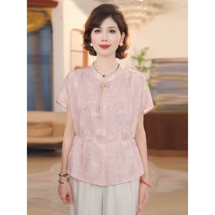 Mãe idosa de meia-idade usar camisa pequena verão novo estilo moda manga curta topo de meia-idade