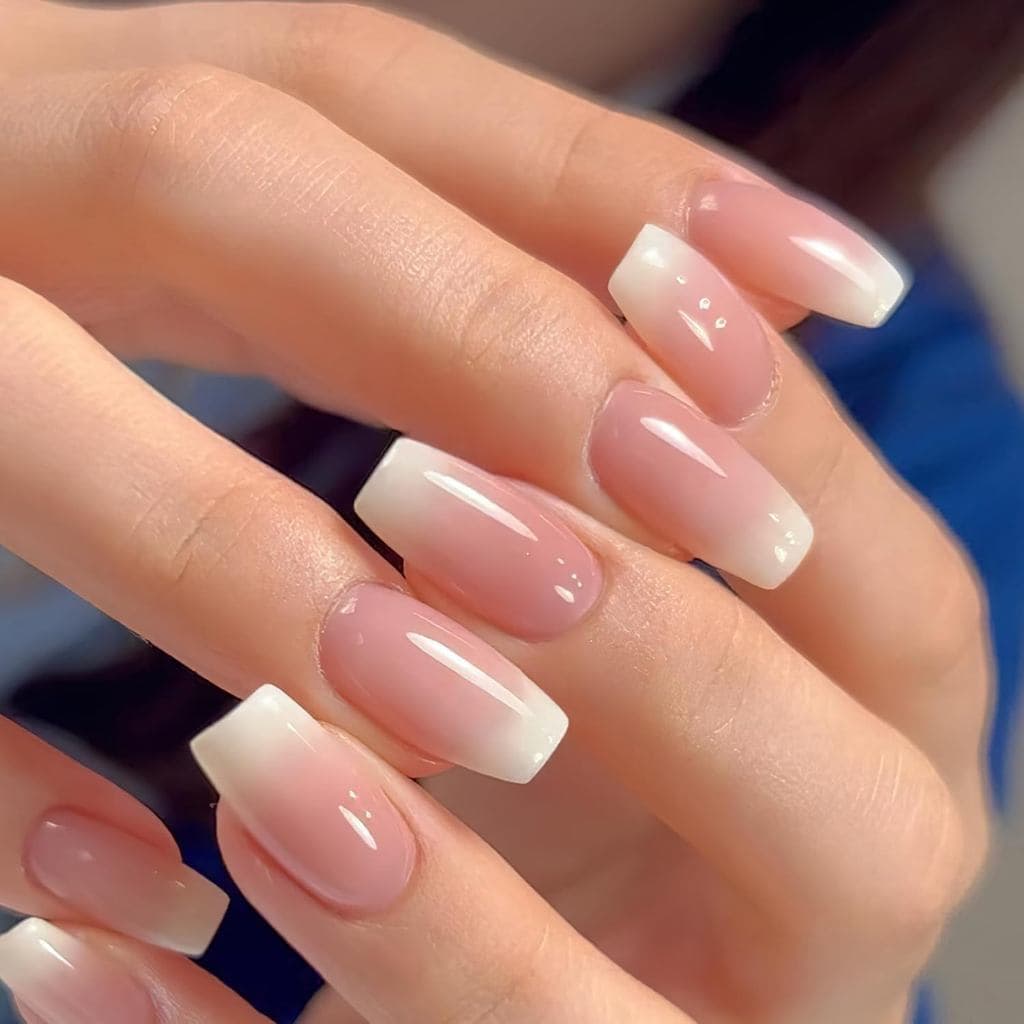 Prensa De Comprimento Médio Nas Unhas Nude Ponta Francesa Falsas Rosa Branco Gradiente Cola Natural Brilhante Em Artific