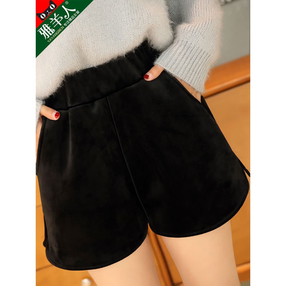 Shorts de veludo dourado feminino outono inverno exterior Wear 2025 novo estilo forro de lã grosso lã a linha preto Legg